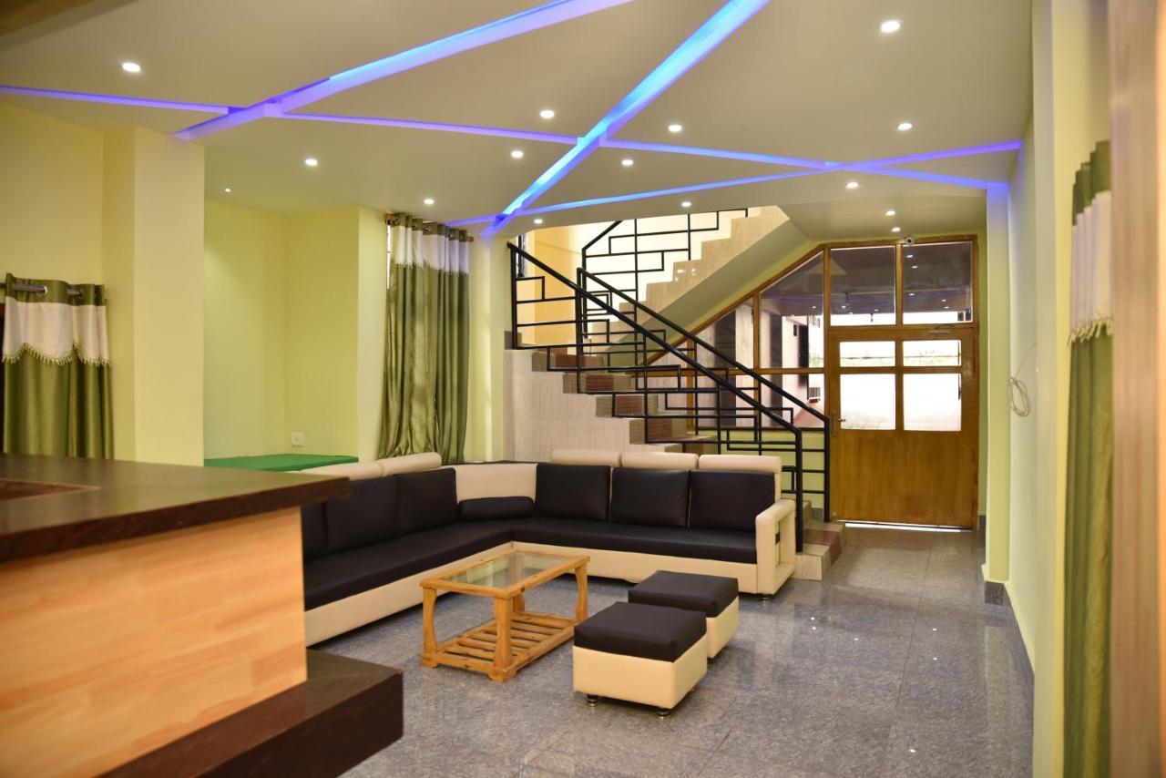 Hotel City Palace Inn Shillong Buitenkant foto