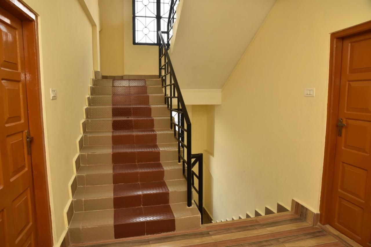 Hotel City Palace Inn Shillong Buitenkant foto